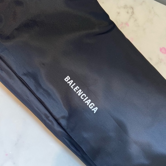 balenciaga string bag